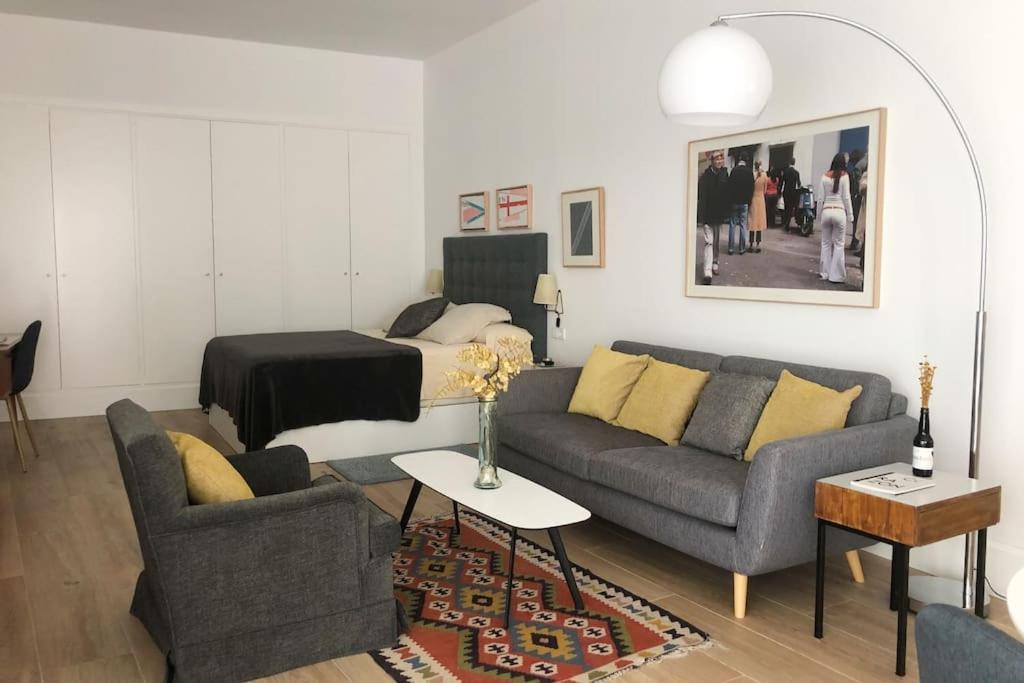Apartment En Triana, Tranquilo, Independiente Seville